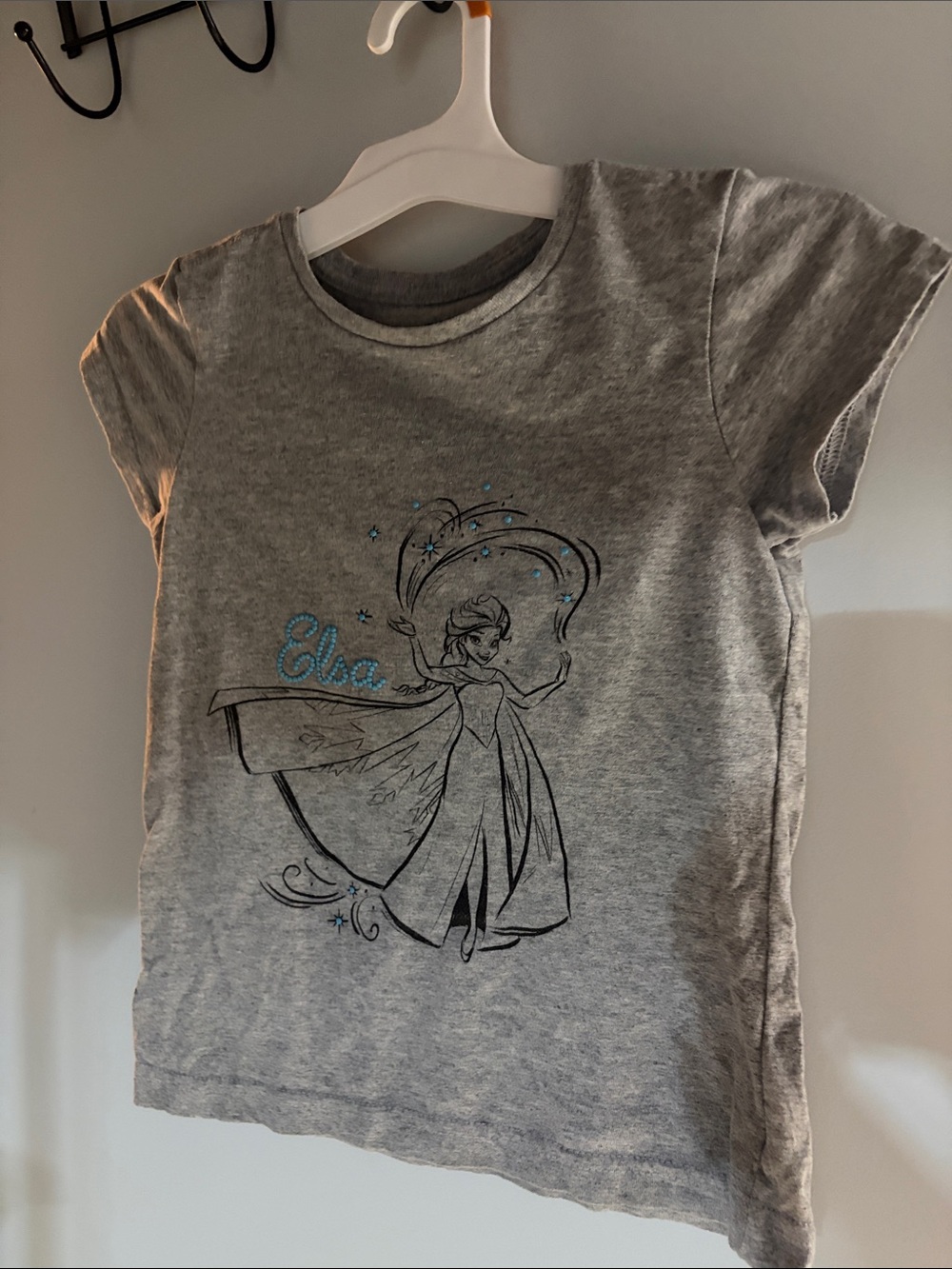 Disney Frozen Elsa Gray Girls' Short Sleeve Tee